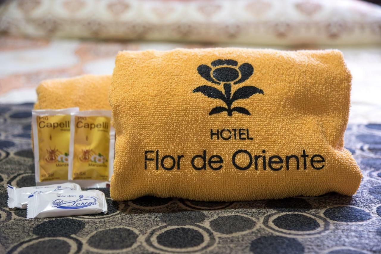 Hotel Flor De Oriente Baños Kültér fotó
