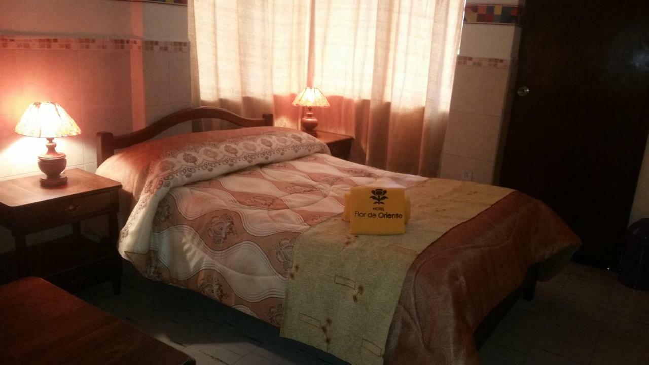 Hotel Flor De Oriente Baños Kültér fotó