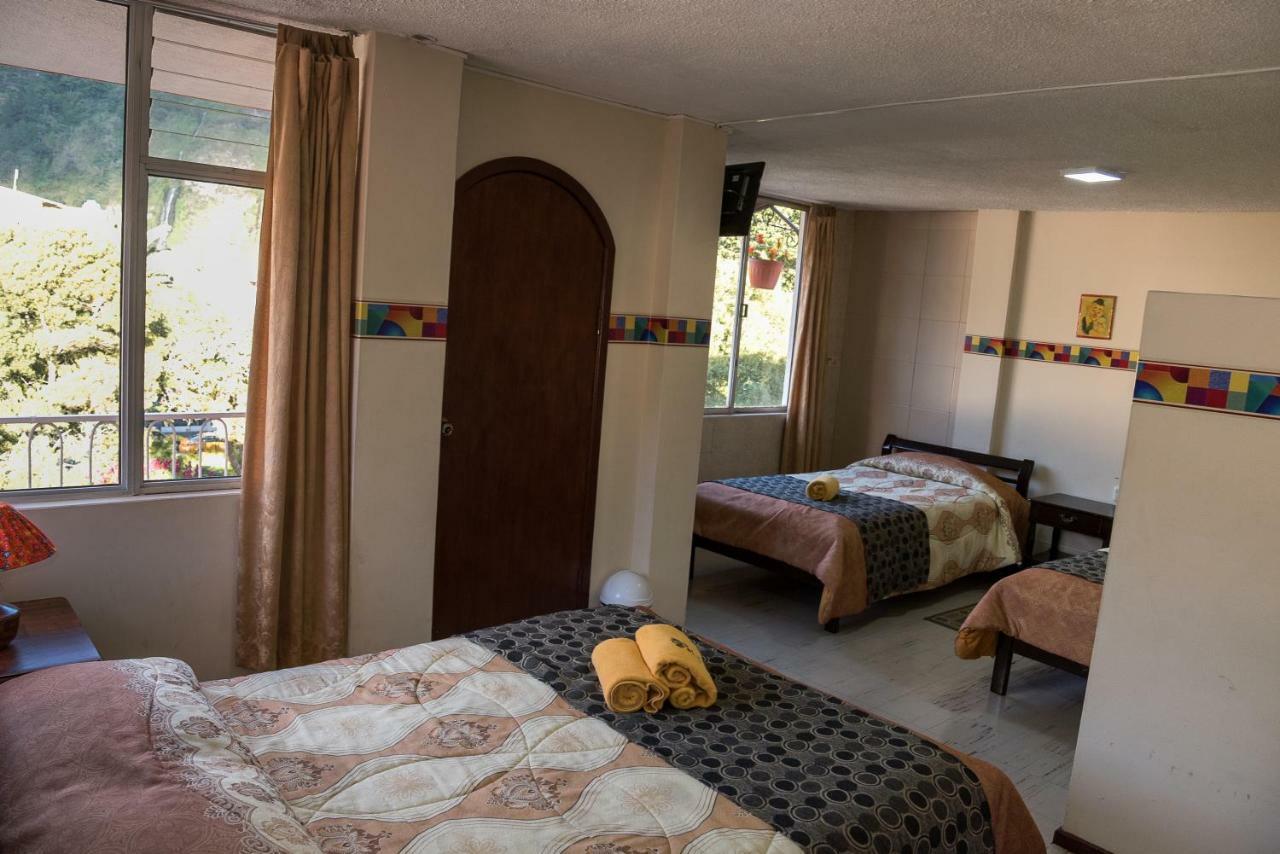 Hotel Flor De Oriente Baños Kültér fotó